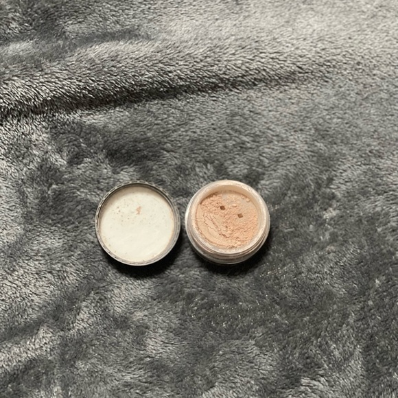 bareMinerals i.d. Bisque Multi-Tasking Minerals Makeup Loose Powder - Picture 8 of 10